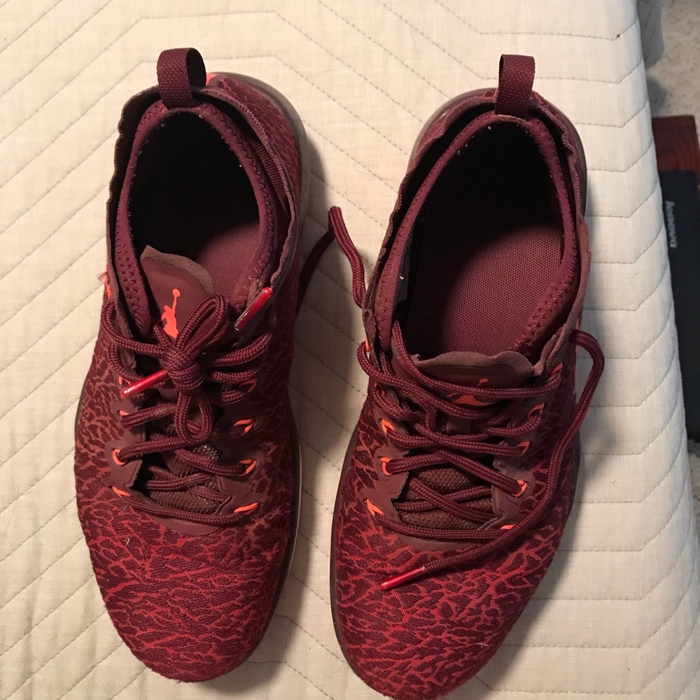 REDUCED Nike Red and Black Air Jordan Trainer 1